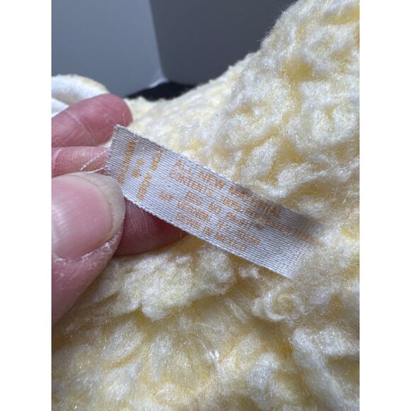 Vintage Fan Fair Wind-Up Yellow Lamb Musical Mary Had A Little Lamb Blue Eyes Pl - Picture 8 of 9